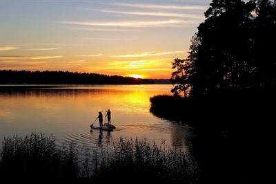 Experience the Midnight Sun in Finland: A Guide to the Best Viewing Spots